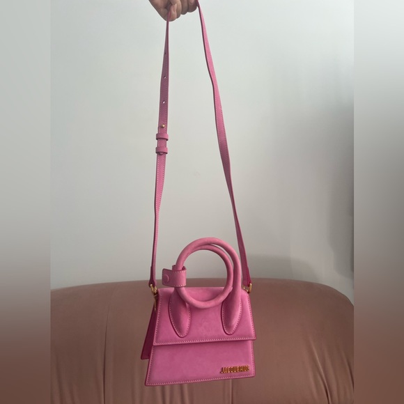 Pink suede jacquemus bag "le chiquito noeud" - Picture 1 of 6